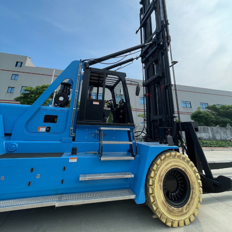 رافعة شوكية للمارينا SOCMA HNF-250 لرفع القوارب في المارينات